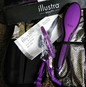 illustra Beauty Styling Brush